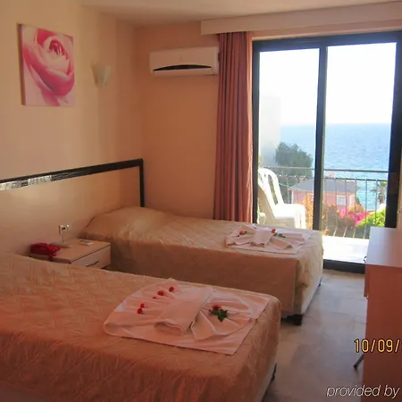 Melike Hotel 2*